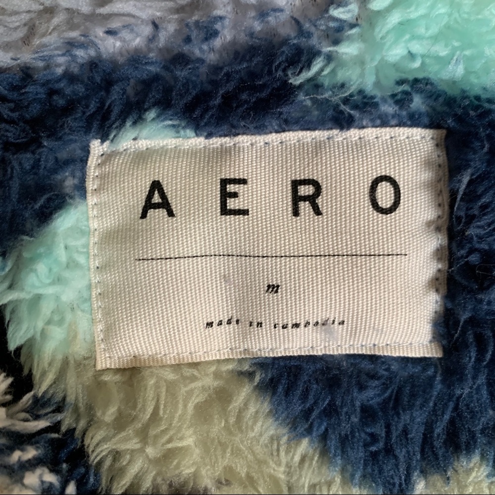 NWOT Aero Cropped Sherpa Quarter Zip - Picture 3 of 5